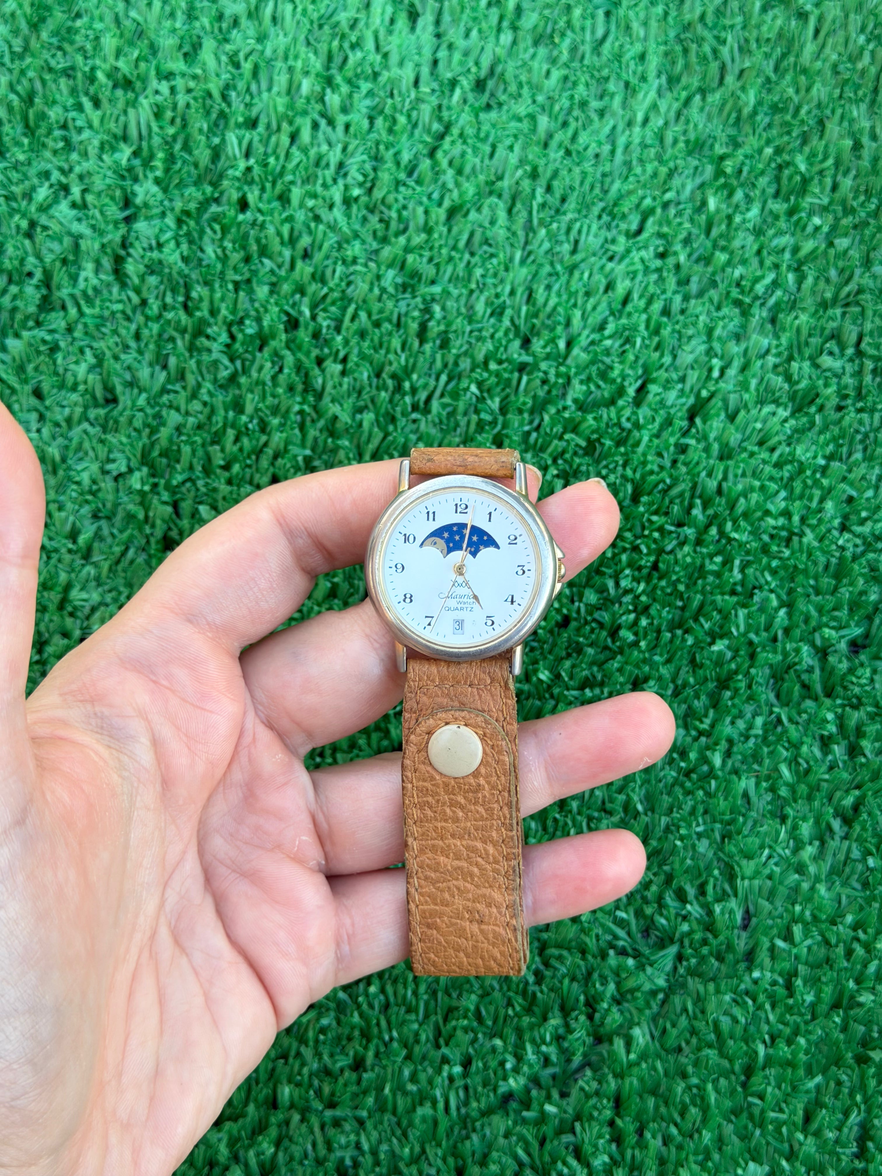 Orologio Vintage "Maurice" con Fasi Lunari - Movimento al Quarzo e Cinturino in Pelle